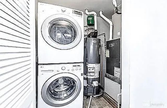 95 Grant Street 4, Crystal Lake, IL 60014