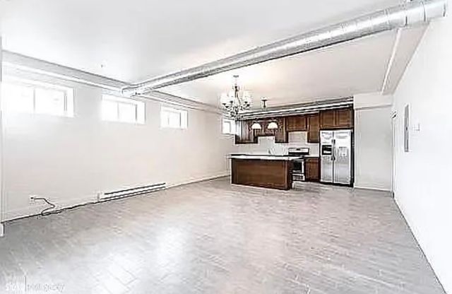 95 Grant Street 4, Crystal Lake, IL 60014