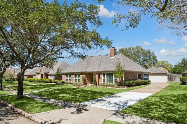 4435 Bermuda Drive, Sugar Land, TX 77479