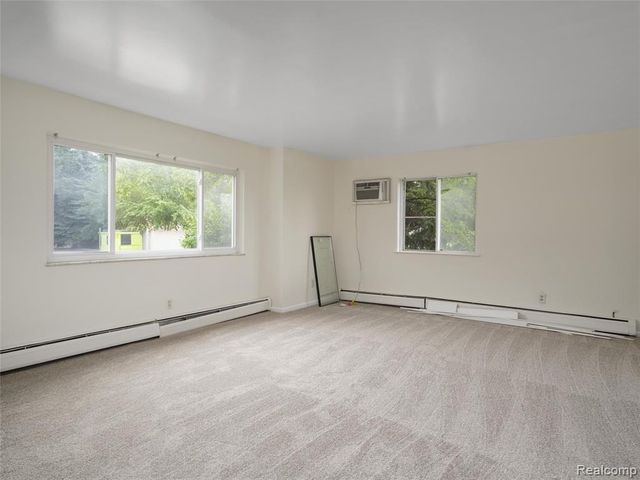 38576 Meadowdale Street, Clinton Township, MI 48036