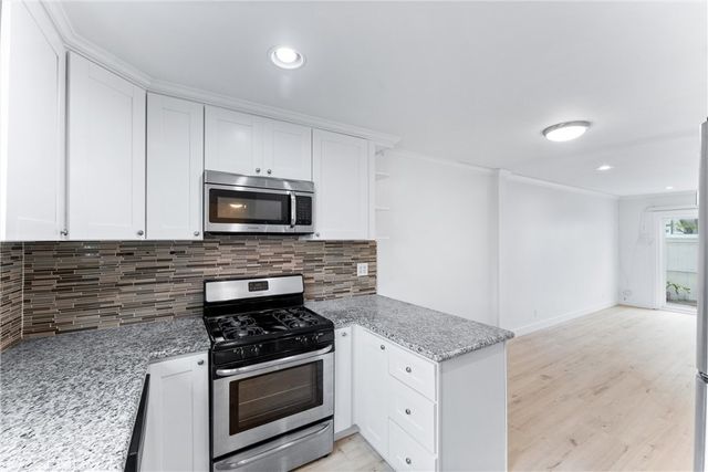 8242 Henderson Green, Buena Park, CA 90621
