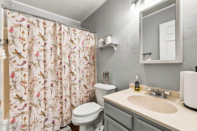 4826 W NORTHERN Avenue, Glendale, AZ 85301