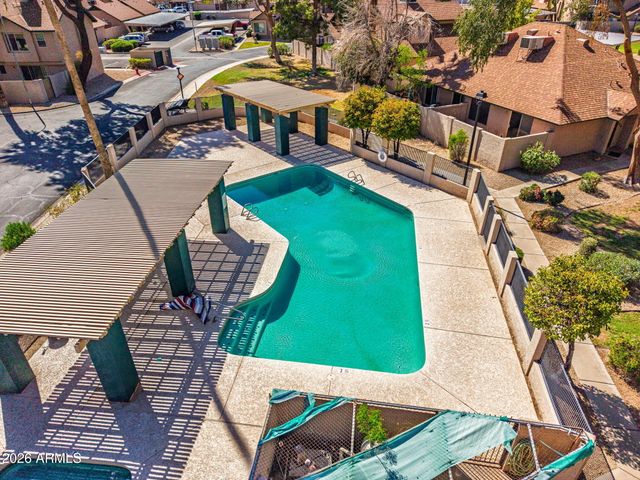 4826 W NORTHERN Avenue, Glendale, AZ 85301