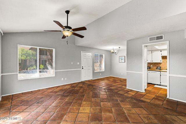 4826 W NORTHERN Avenue, Glendale, AZ 85301