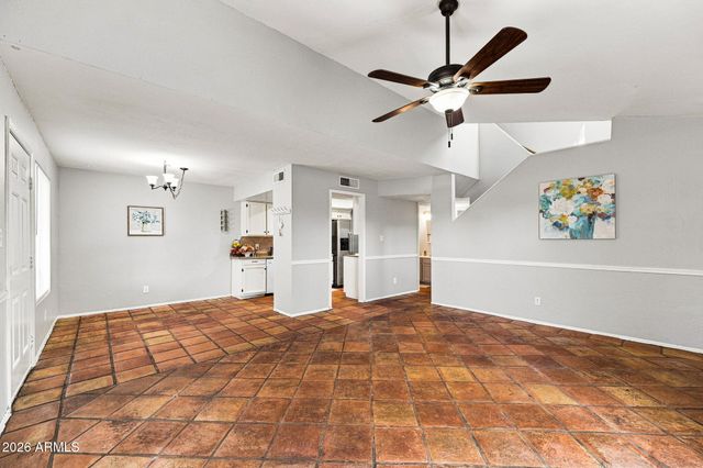 4826 W NORTHERN Avenue, Glendale, AZ 85301