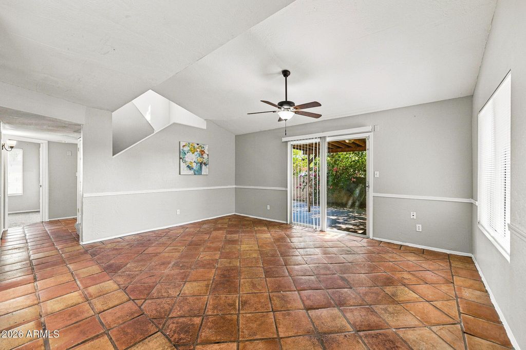 4826 W NORTHERN Avenue, Glendale, AZ 85301 — photo 2