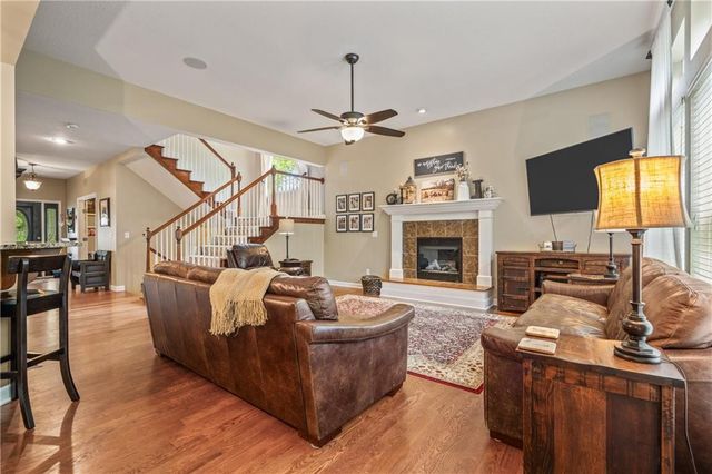 8923 NE 97th Street, Kansas City, MO 64157
