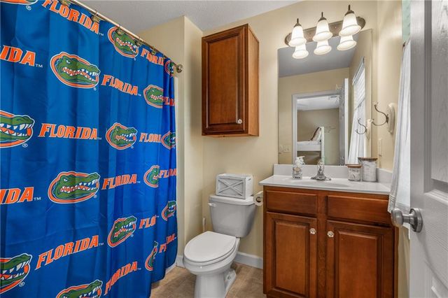 8923 NE 97th Street, Kansas City, MO 64157