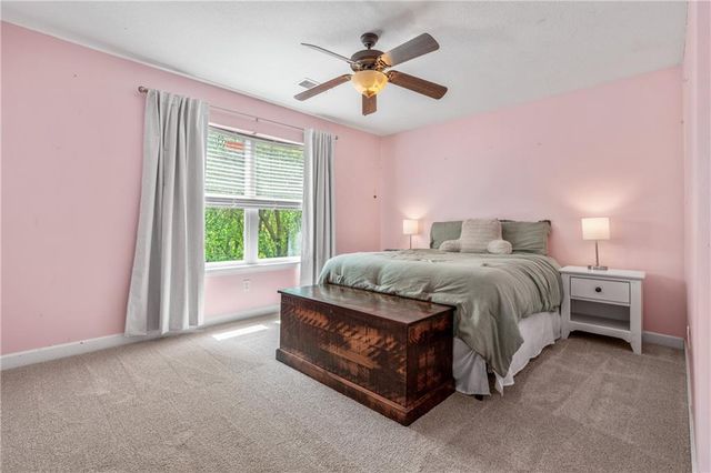 8923 NE 97th Street, Kansas City, MO 64157