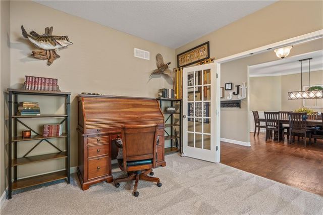 8923 NE 97th Street, Kansas City, MO 64157