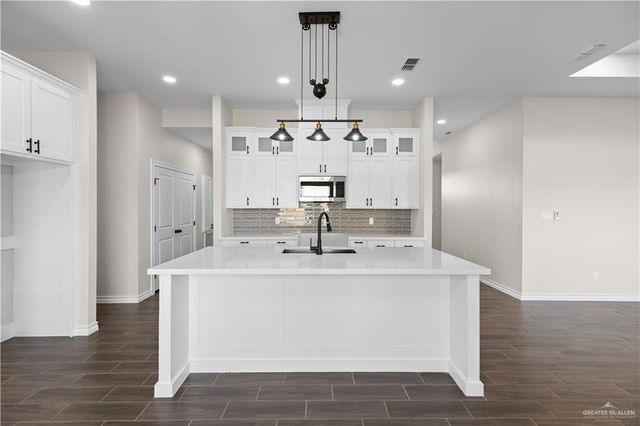 2022 Charity Circle, La Feria, TX 78559