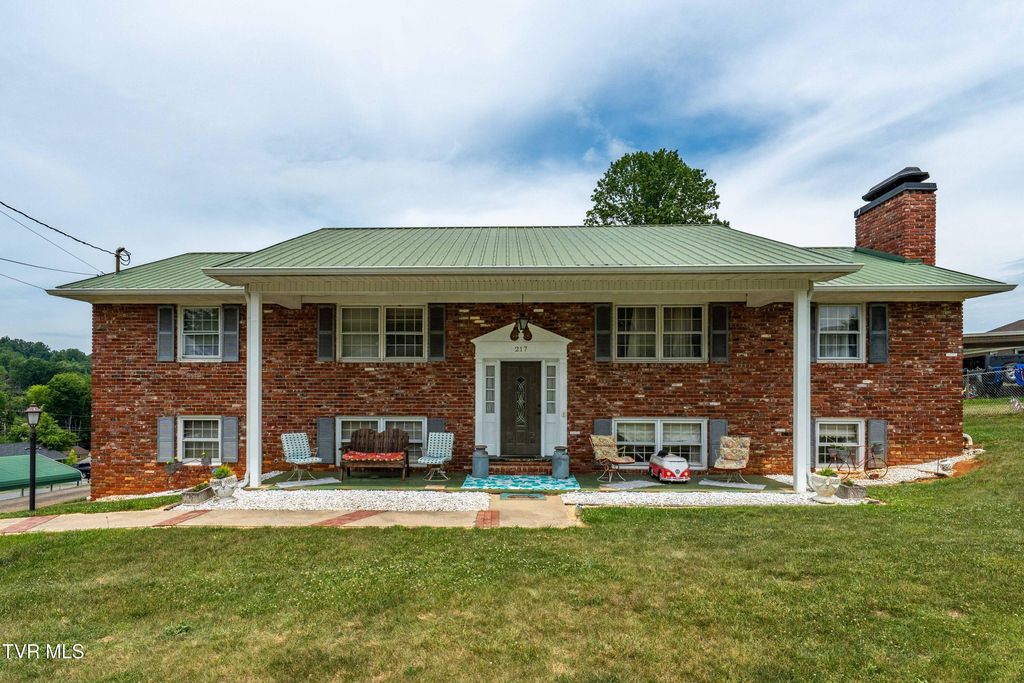 217 Upland Drive, Kingsport, TN 37663