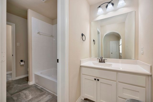 1009 Holston Hills Trail, Roanoke, TX 76262