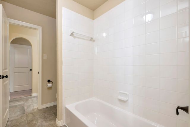 1009 Holston Hills Trail, Roanoke, TX 76262