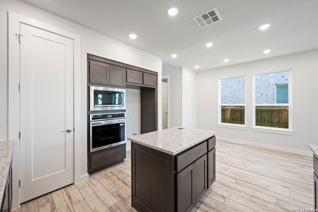 10054 Mitra, San Antonio, TX 78224