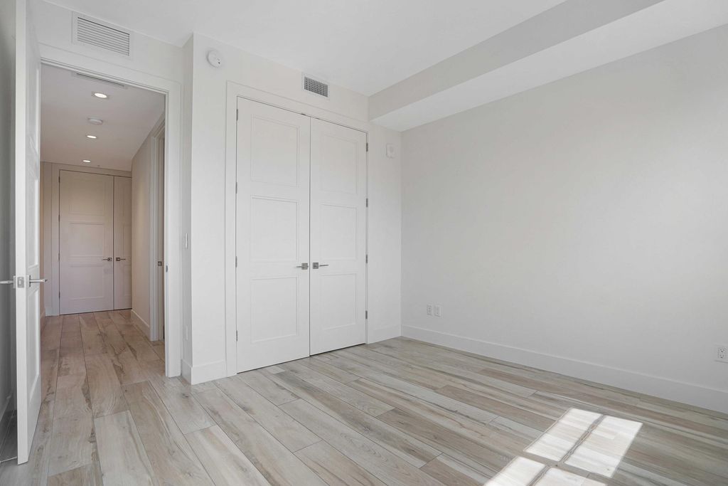 Image 18 of property listing at 155 E Boca Raton Road 822, Boca Raton, FL 33432