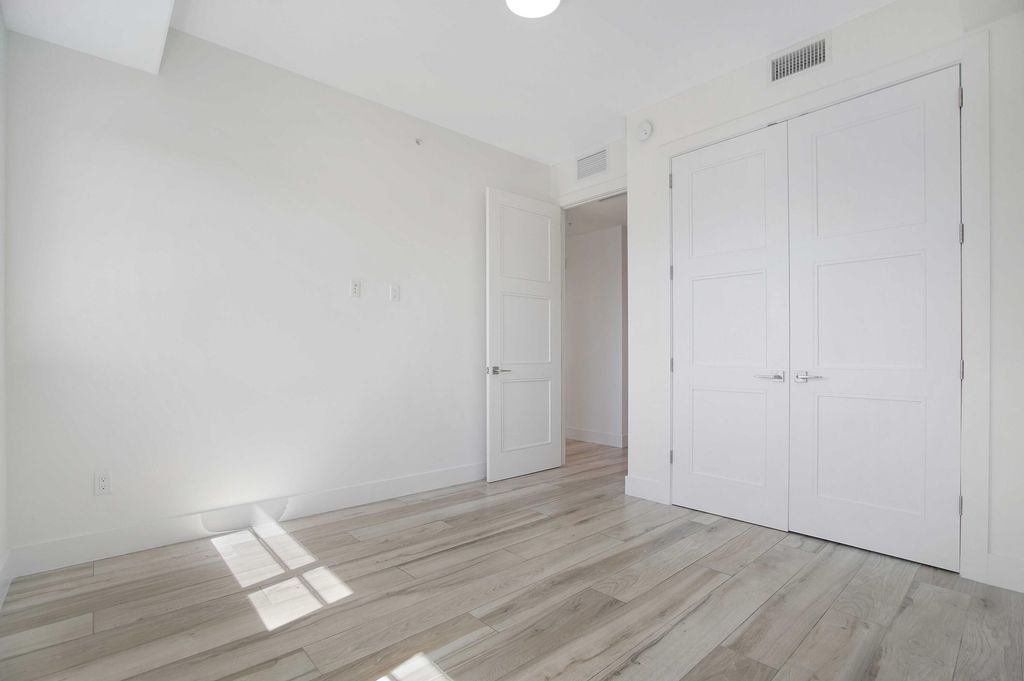 Image 19 of property listing at 155 E Boca Raton Road 822, Boca Raton, FL 33432