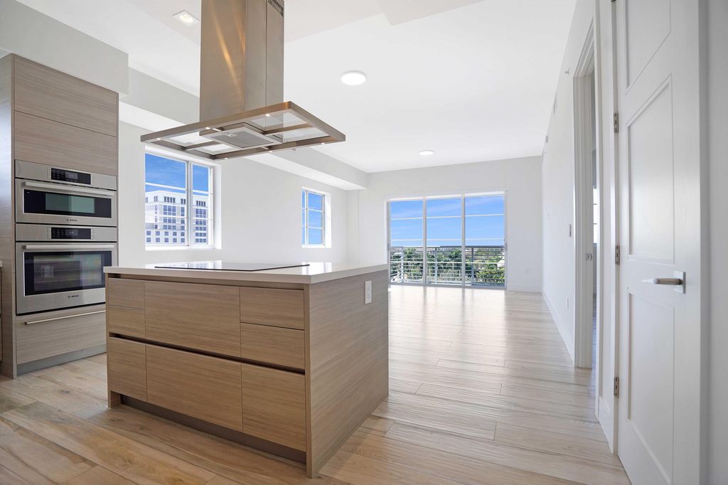 Image 2 of property listing at 155 E Boca Raton Road 822, Boca Raton, FL 33432