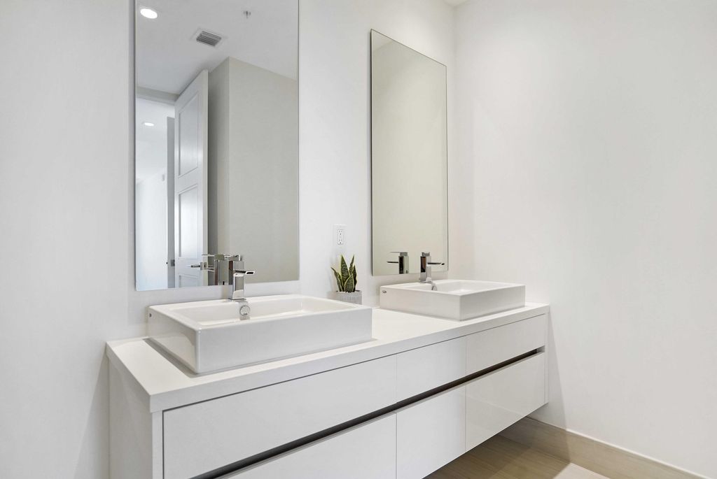 Image 34 of property listing at 155 E Boca Raton Road 822, Boca Raton, FL 33432