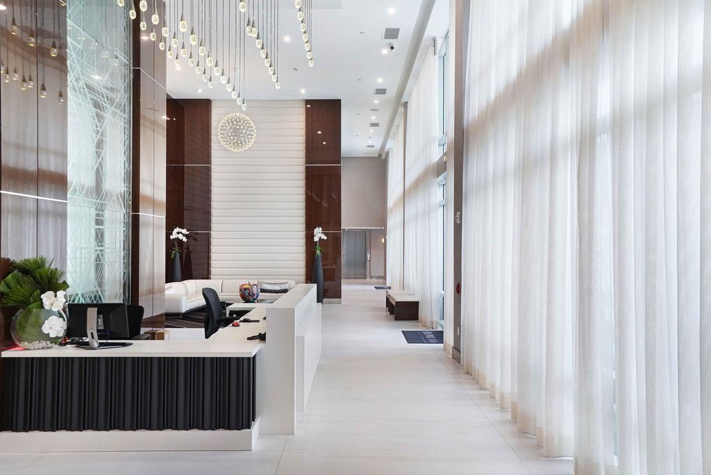 Image 9 of property listing at 155 E Boca Raton Road 822, Boca Raton, FL 33432