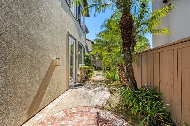 12 Danbury, Ladera Ranch, CA 92694