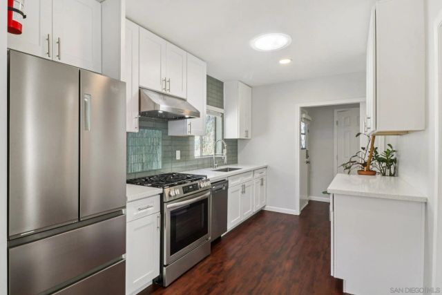 2170 Ocean View Blvd, San Diego, CA 92113