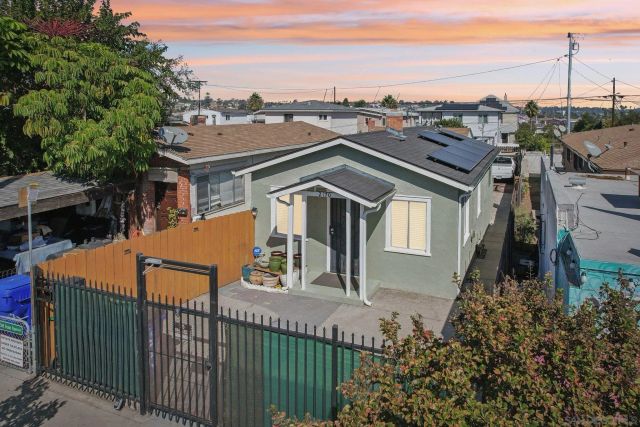 2170 Ocean View Blvd, San Diego, CA 92113