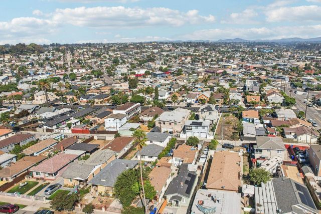 2170 Ocean View Blvd, San Diego, CA 92113