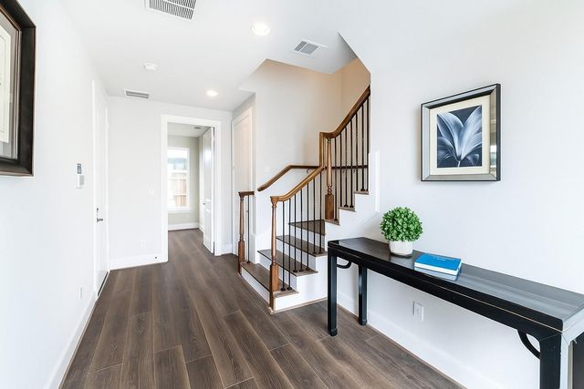 735 Bringhurst Street, Houston, TX 77020