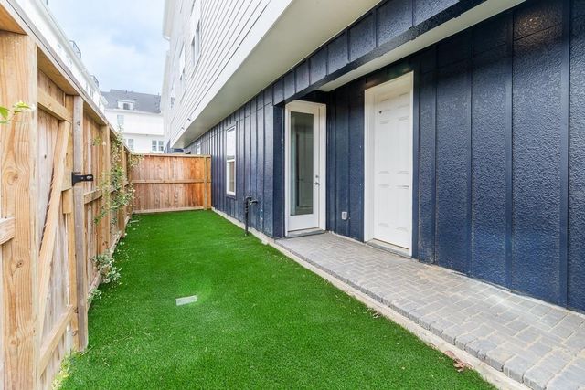 735 Bringhurst Street, Houston, TX 77020