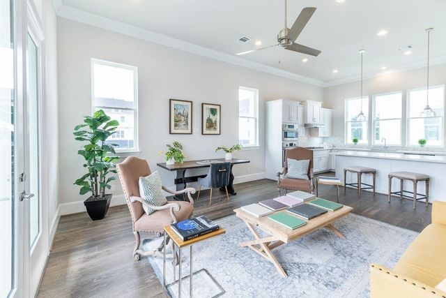 735 Bringhurst Street, Houston, TX 77020
