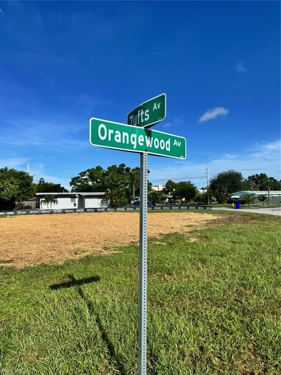 4360 Orangewood AVE, FORT MYERS, FL 33901 — photo 2