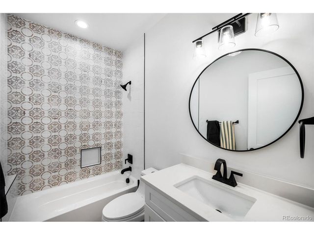 4128 Chase St, Denver, CO 80212