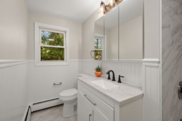 39 Doncaster Cir, Lynnfield, MA 01940