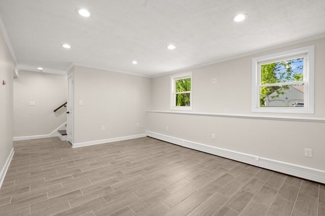 39 Doncaster Cir, Lynnfield, MA 01940