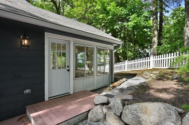 39 Doncaster Cir, Lynnfield, MA 01940