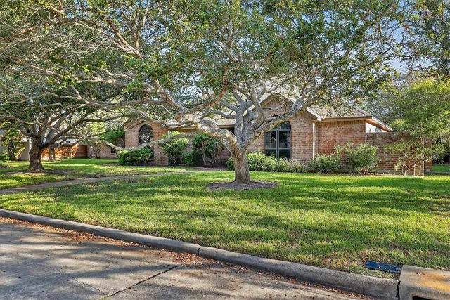 5914 Vandemere Dr, Corpus Christi, TX 78414