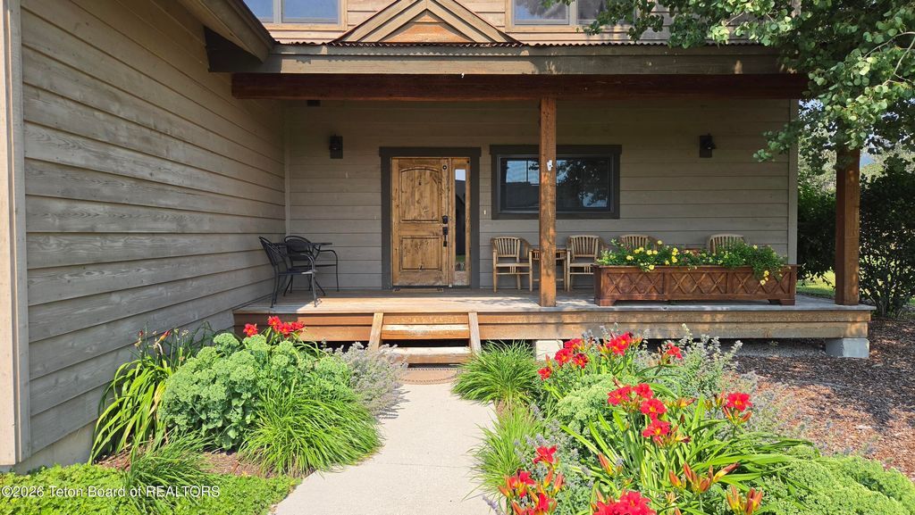 9273 TIMBERLINE Loop, Victor, ID 83455 photo 3