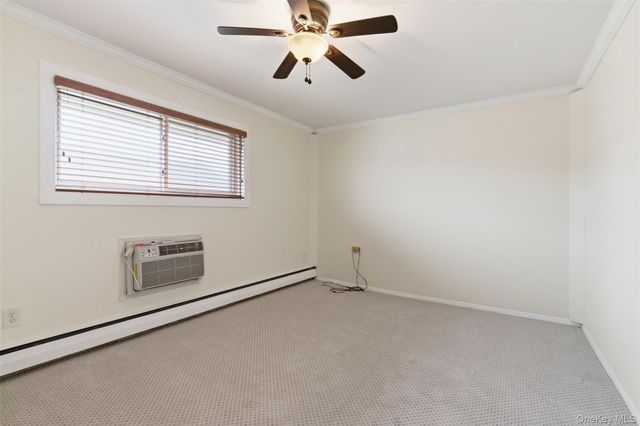 400 Fulton Street 3B, Farmingdale, NY 11735