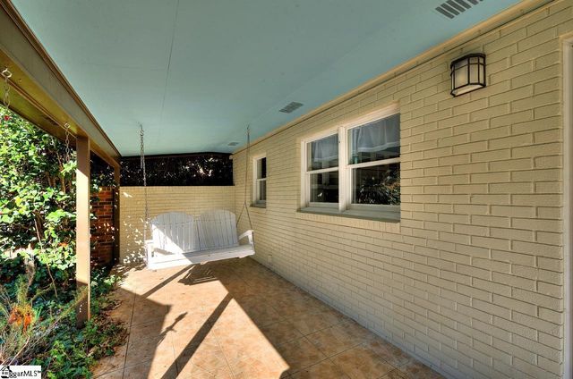 1212 Riveroak Road, Inman, SC 29349