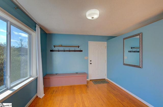 1212 Riveroak Road, Inman, SC 29349