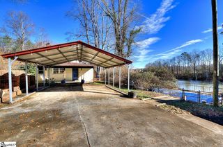 1212 Riveroak Road, Inman, SC 29349
