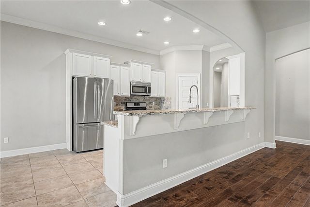 5904 67th Street, Cave Springs, AR 72718