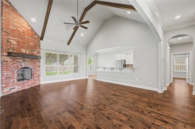 5904 67th Street, Cave Springs, AR 72718