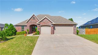 5904 67th Street, Cave Springs, AR 72718