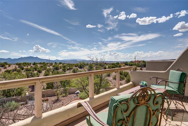 1 Blue Corn Trace, Santa Fe, NM 87508