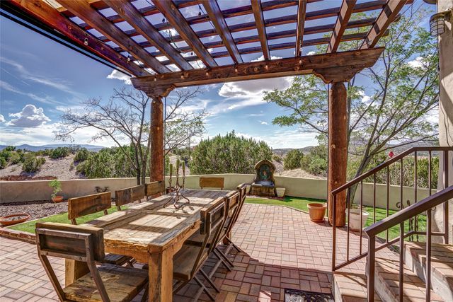 1 Blue Corn Trace, Santa Fe, NM 87508