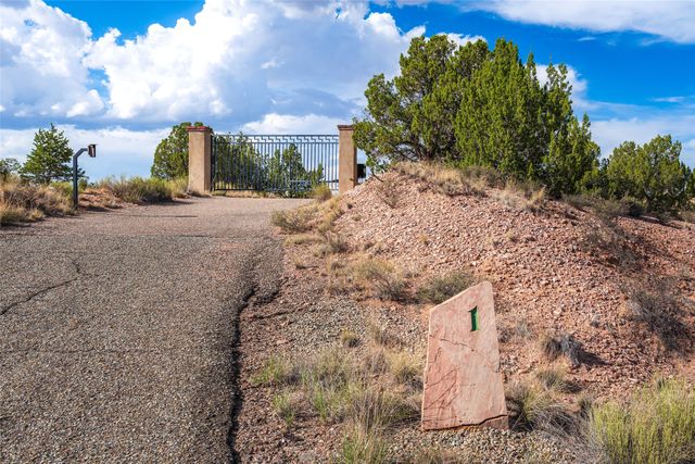 1 Blue Corn Trace, Santa Fe, NM 87508