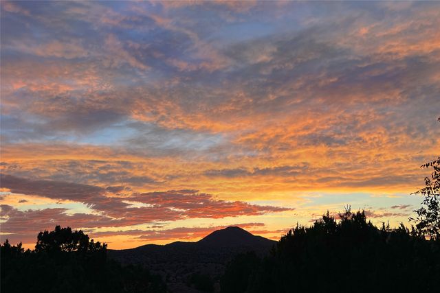 1 Blue Corn Trace, Santa Fe, NM 87508