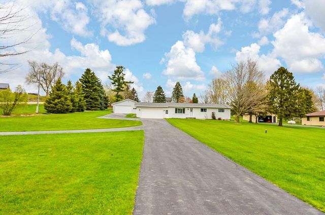 N3902 MARKET ROAD, Hortonville, WI 54944